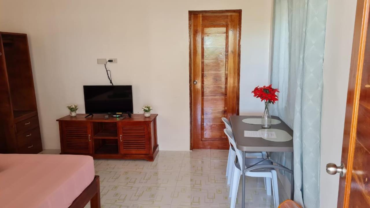 Babas Guesthouse Moalboal Exterior foto